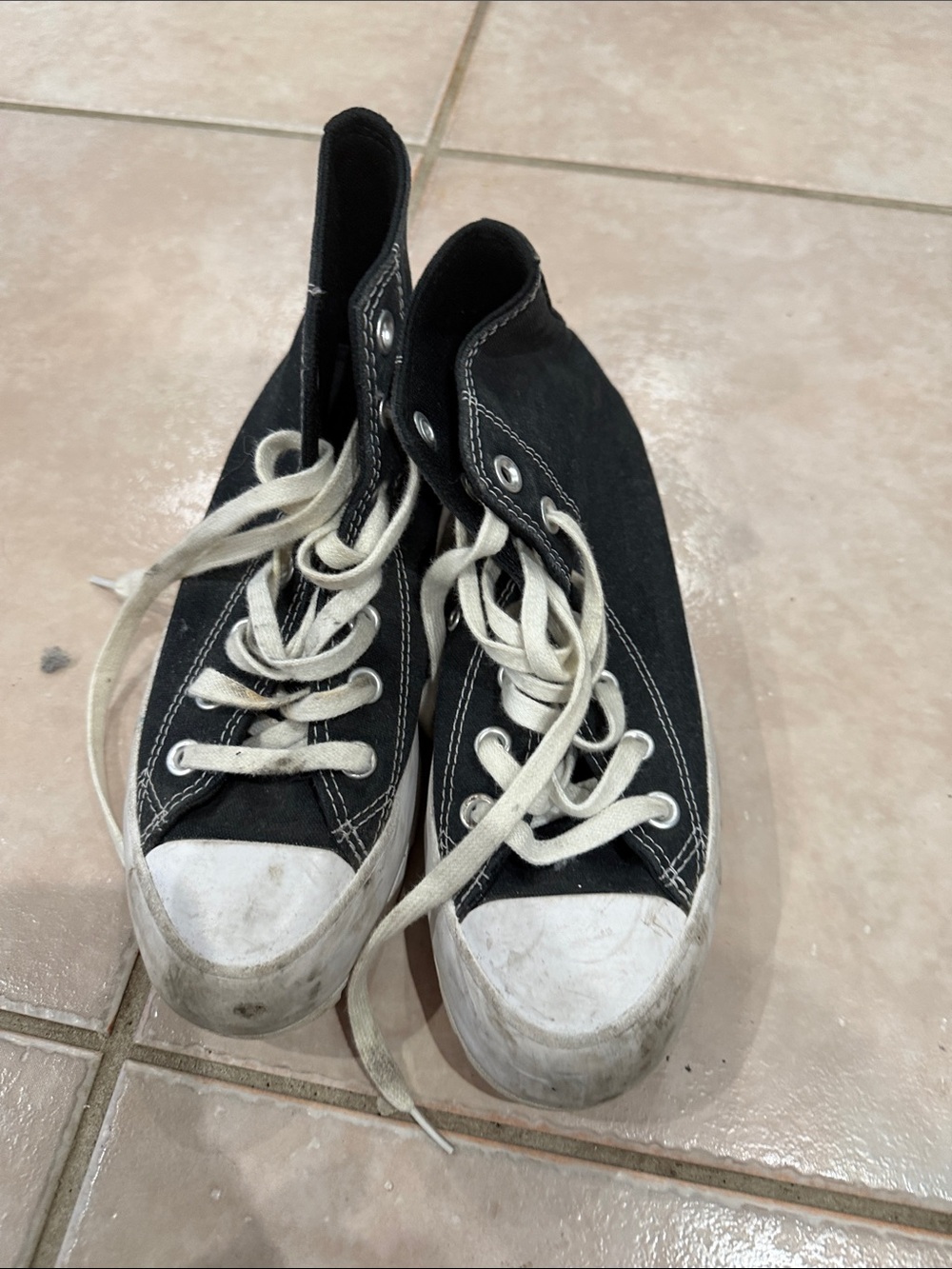 Converse Black Canvas High-Top Sneakers with White Accents size 5.5 @@@@